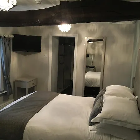 Bed & Breakfast Maypole 3*