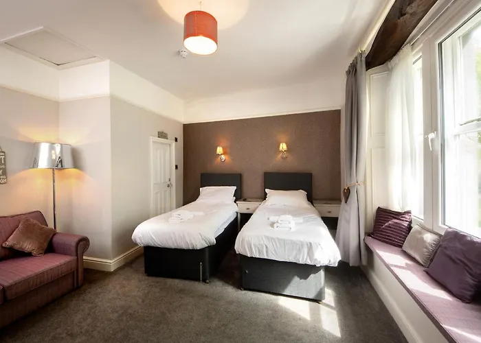 Maypole Bed & Breakfast