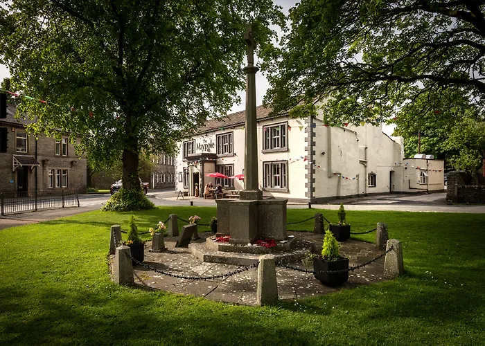 Maypole Bed & Breakfast 3*