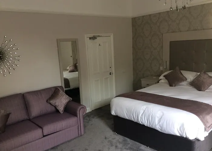 Maypole Bed & Breakfast 3*