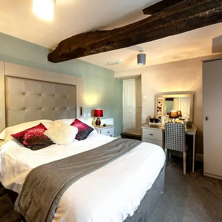 Bed & Breakfast Maypole 3*