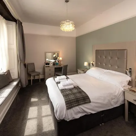 Bed and Breakfast Maypole 3*